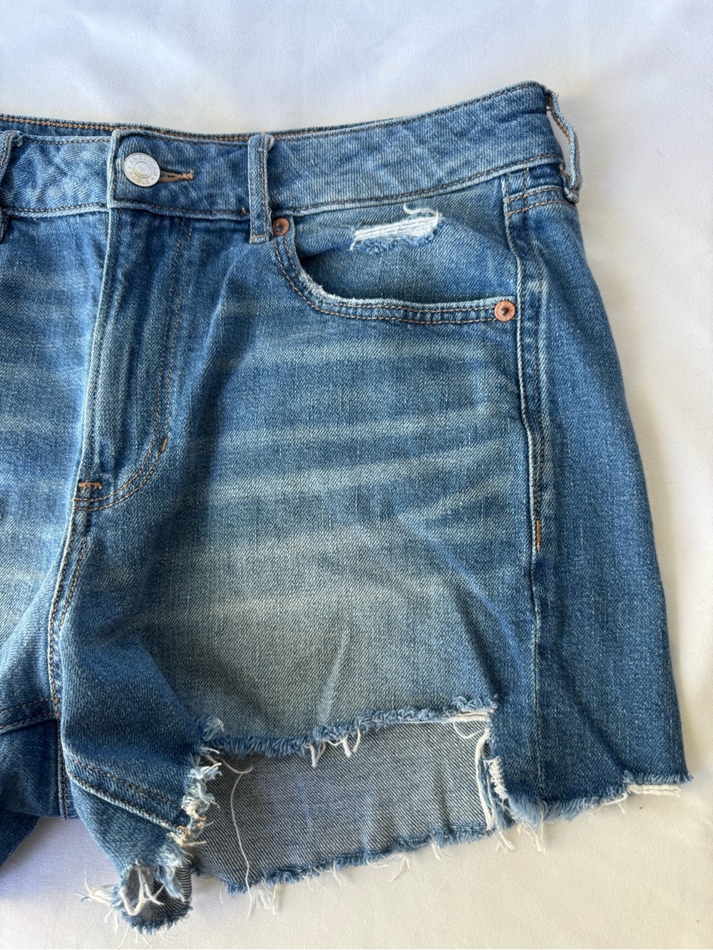 American Eagle Outfitters Shorts Tomgirl Short Stretch Light Blue Wash Size 10 - Picture 3 of 10